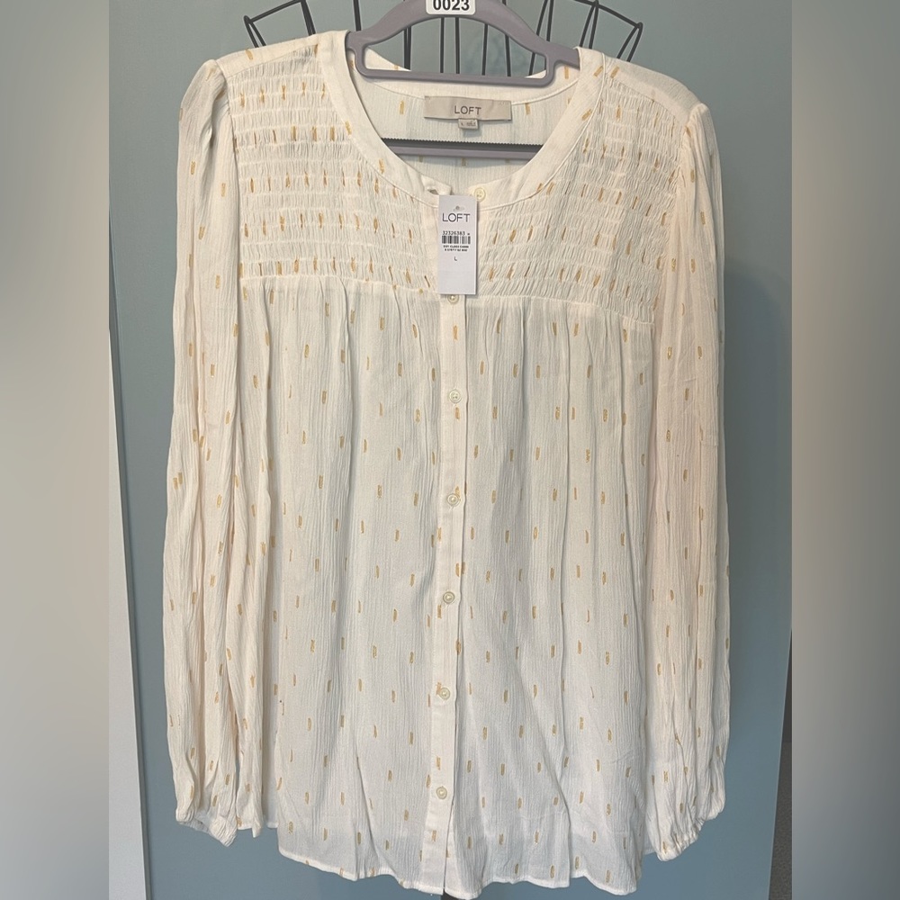 ✨White & Shimmer Gold Blouse✨Loft NWT SIZE L